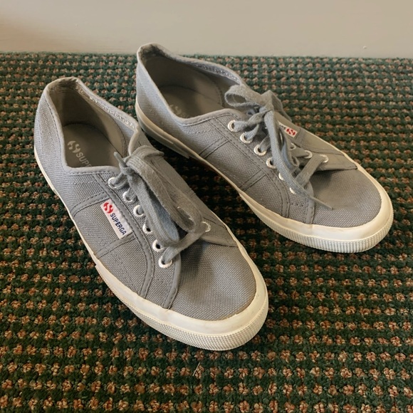 Original Superga sneaker in grey - Picture 2 of 4